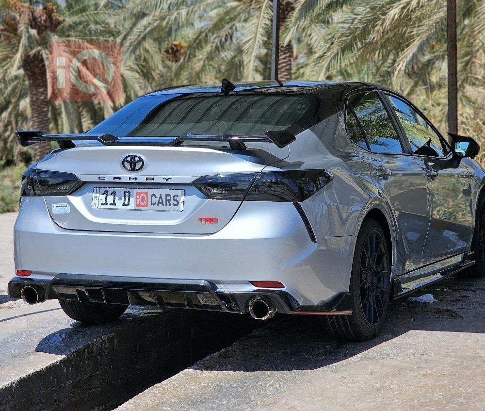 تۆیۆتا کامری